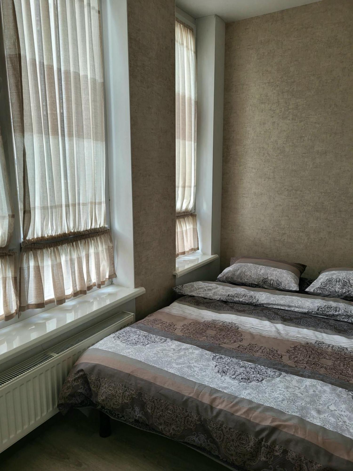 Семицвіт Apartment Lviv Bagian luar foto